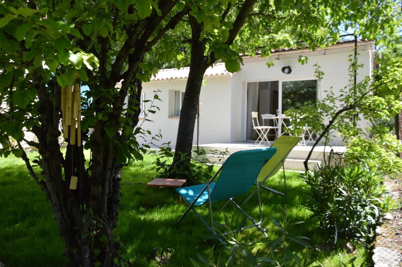 Charmante maisonnette indépendante à Goult en Luberon Extérieur photo